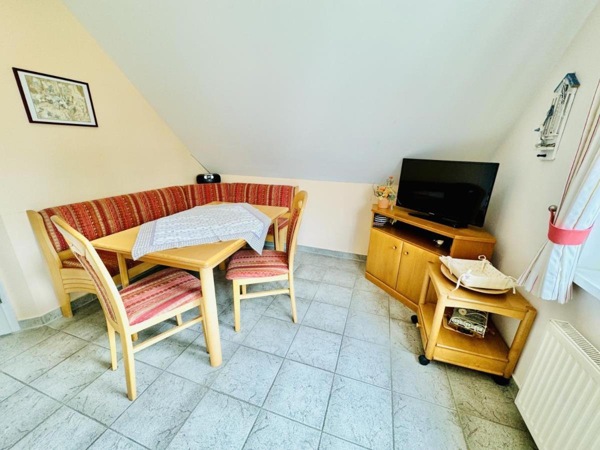 Haus Vier Freunde, Vincent Apartment Rostock Exterior photo
